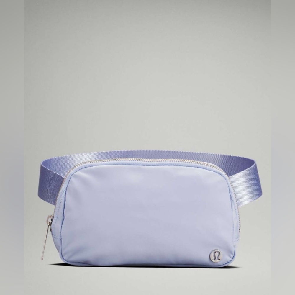 Lululemon Everywhere Belt Bag